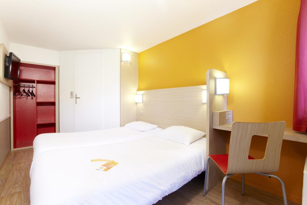 Premiere Classe Valenciennes Ouest Petite Foret Dış mekan fotoğraf