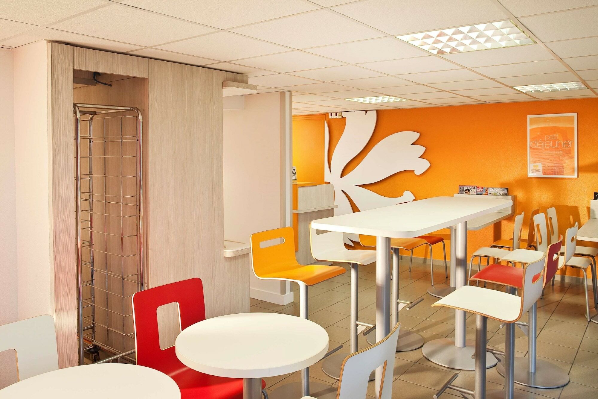Premiere Classe Valenciennes Ouest Petite Foret Dış mekan fotoğraf